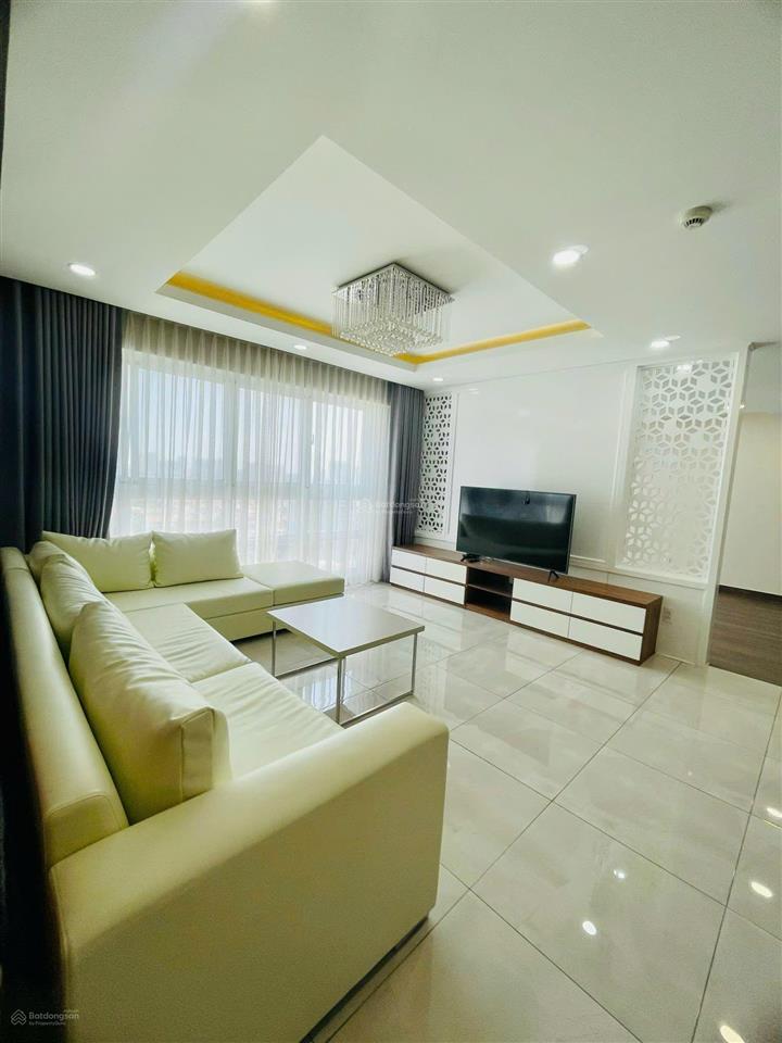 Cho thuê nhanh ch happy valley pmh q7  135m², căn góc tầng cao.  0947 833 *** phượng