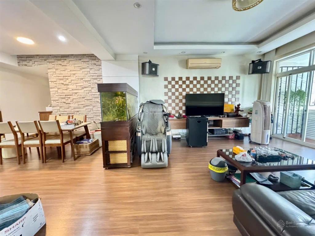 Bán ch cảnh viên 2 pmh căn góc 3pn. giá rẻ thị trường chỉ 10.4 tỷ  0947 833 *** phượng