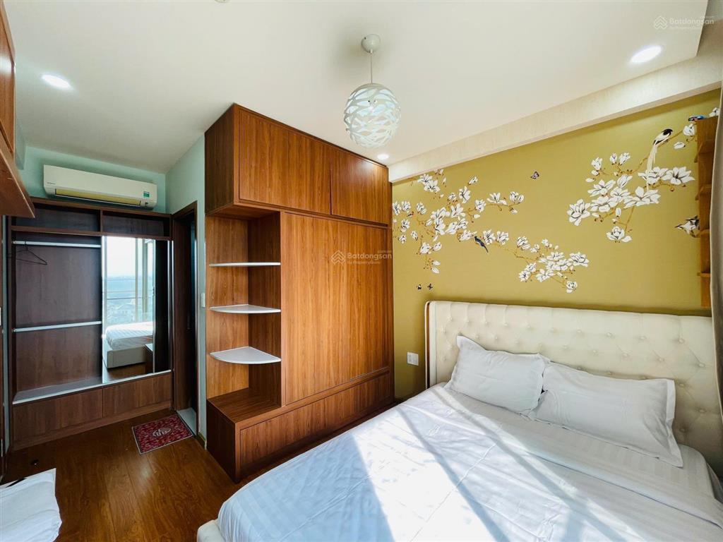 Bán ch hưng phúc pmh q7. 2pn, view biệt thự có ô xe hơi .   0947 833 *** phượng
