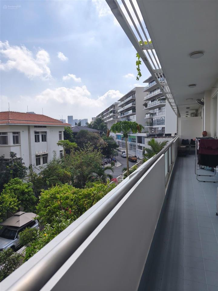 Cho thuê ch grand view d pmh q7. 145m ban công dài.  0947 833 *** phượng