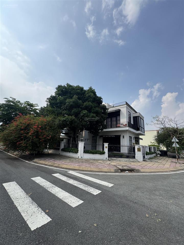 Bán đất nền bộ công an phạm hữu lầu 1 lô view sông tôm 12x27m, giá 35 tỷ