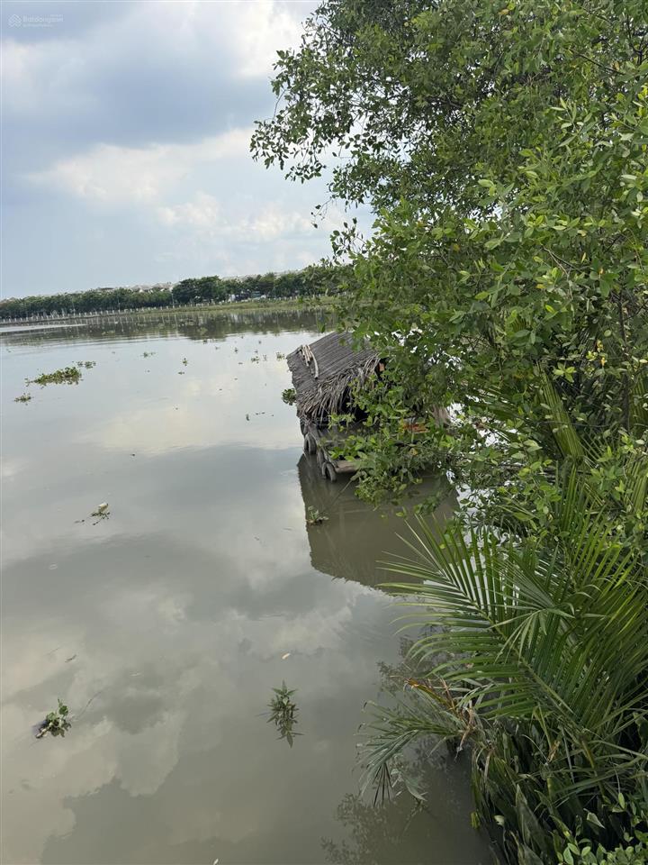 Bán đất nền bộ công an phạm hữu lầu 1 lô view sông tôm 12x27m, giá 35 tỷ