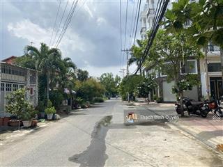 Lô góc 2 mt đường thạnh lộc 47. dt 114m2 giá 6,1 tỷ