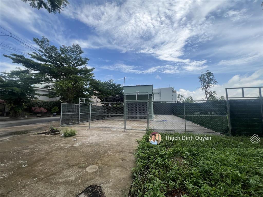 Nhà căn góc hẻm 512 tiện kinh doanh