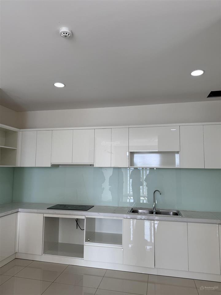 Bán căn hộ western capital 2pn, 1wc view hồ bơi thoáng mát