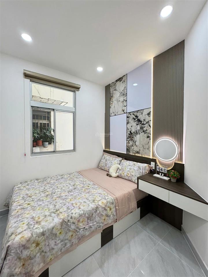 Căn hộ đẹp, nhiều tiện ích tại sky garden ii, 6,2 tỷ, 81m2