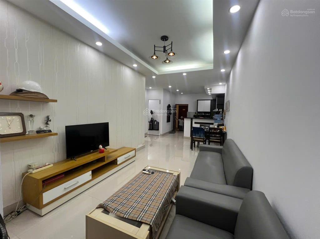 **sky garden 1  2pn | 2wc | đang cho thuê 11tr/tháng | chỉ 4,1 tỷ**