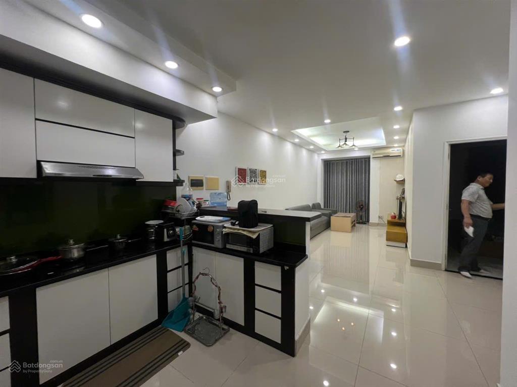 **sky garden 1  2pn | 2wc | đang cho thuê 11tr/tháng | chỉ 4,1 tỷ**