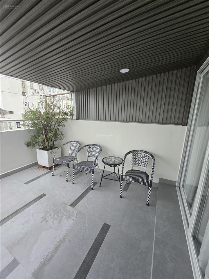 Bán & cho thuê penthouse sky garden 3 227m2