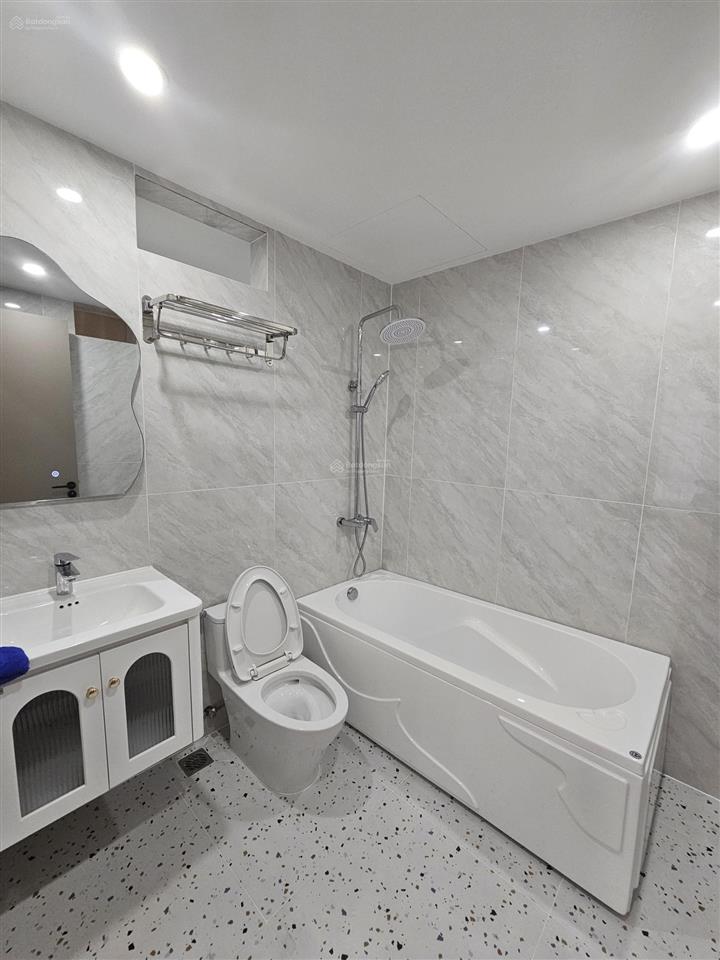 Bán & cho thuê penthouse sky garden 3 227m2