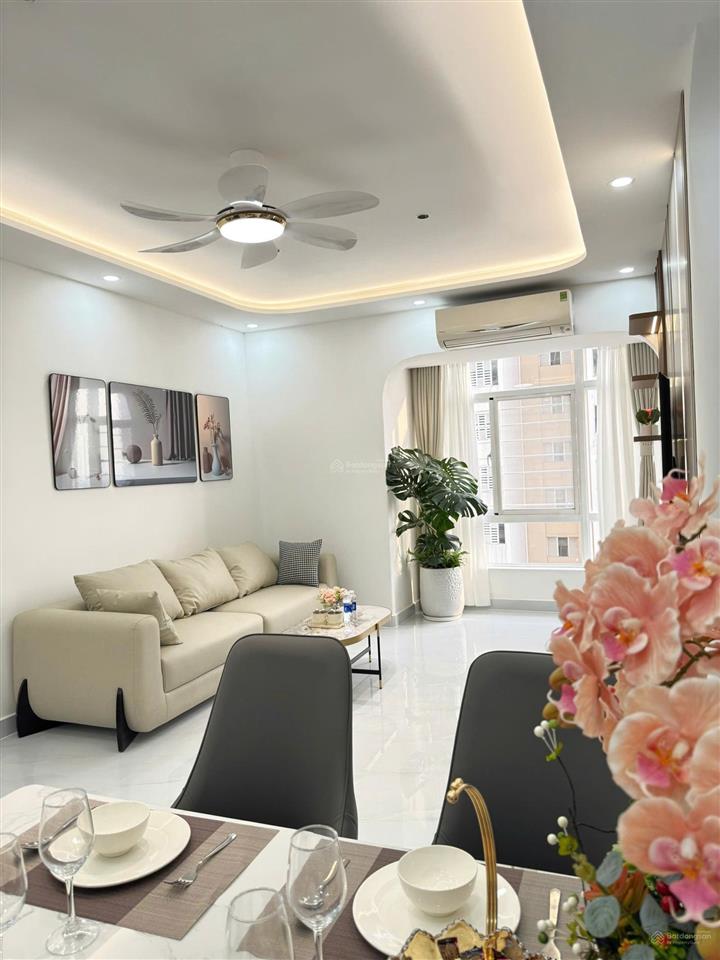 Bán gấp căn góc sky garden 3 phú mỹ hưng  74m2  3pn giá 6,85 tỷ
