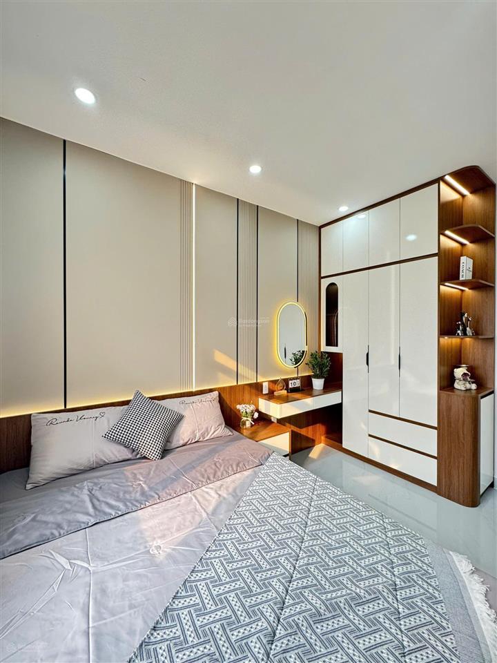 Bán gấp căn góc sky garden 3 phú mỹ hưng  74m2  3pn giá 6,85 tỷ