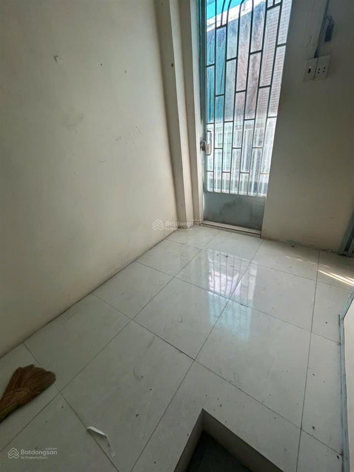 Cần cho thuê căn nhỏ hẻm 433/ ... trần phú, q.5