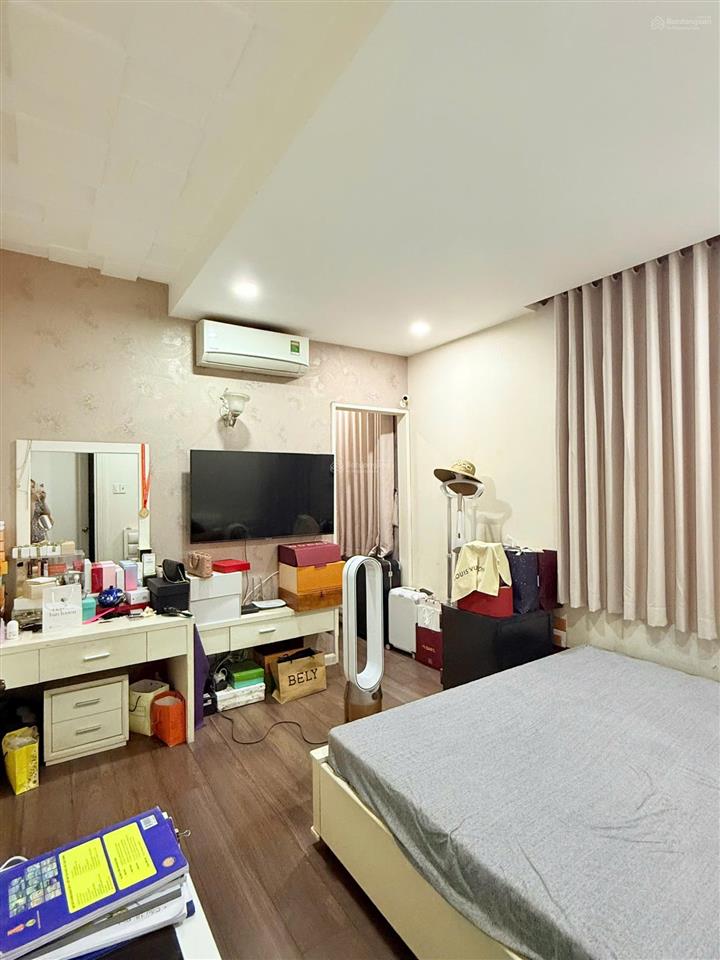 Cần cho thuê gấp căn hộ cao cấp sao mai, q.5, 14tr/tháng
