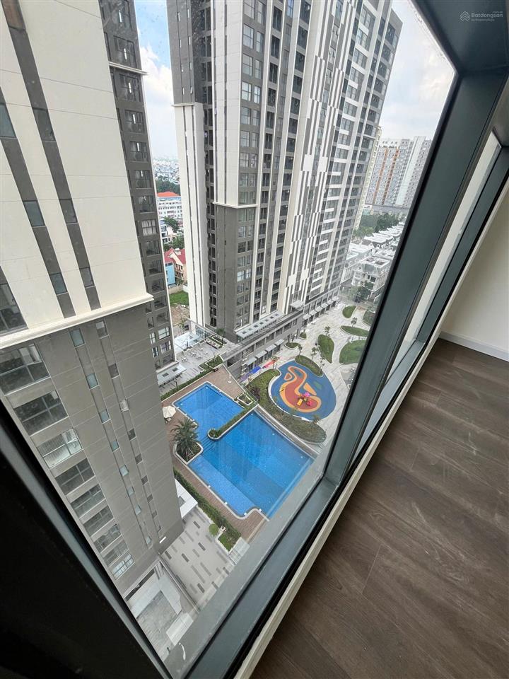 Mình bán căn 2pn victoria village 64 m², giá 5,85 tỷ, phù hợp ở hoặc đầu tư lâu dài, xem nhà được