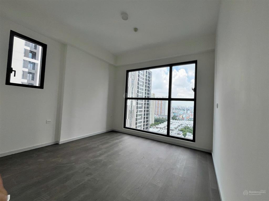 Mình bán căn 2pn victoria village 64 m², giá 5,85 tỷ, phù hợp ở hoặc đầu tư lâu dài, xem nhà được