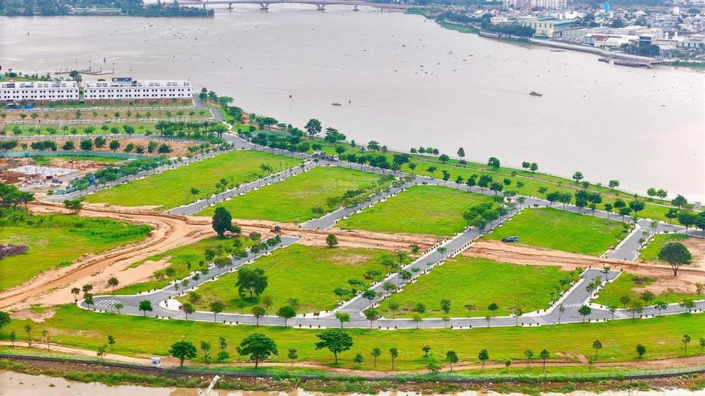 Chính chủ bán btđl sông căn góc giá 63 tỷ dt 916m2 liền kề sân golf, trường học, y tế, hồ bơi