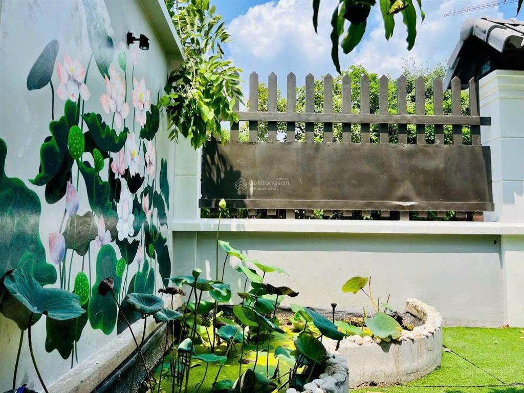 Cho thuê biệt thự lđh ,nhà bè.giáp quận 7.có hồ bơi,sân vườn,5pn.giá40tr/tháng.0909 460 *** đức