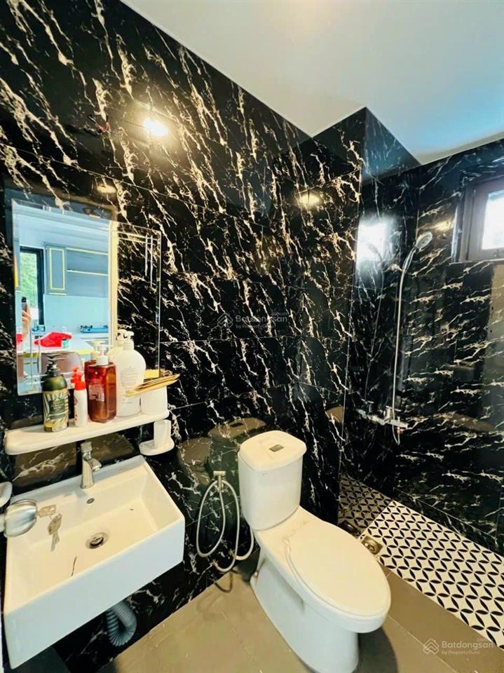 Cho thuê biệt thự lđh ,nhà bè.giáp quận 7.có hồ bơi,sân vườn,5pn.giá40tr/tháng.0909 460 *** đức