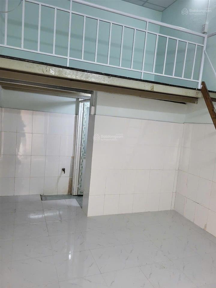 Phòng trọ đường tây sơn, phường tân quý, quận tân phú  sát ngay chợ tân hương, giờ giấc tự do
