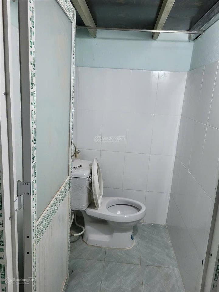 Phòng trọ mới keng đường tây sơn, quận tân phú  sát ngay chợ tân hương, giờ giấc tự do