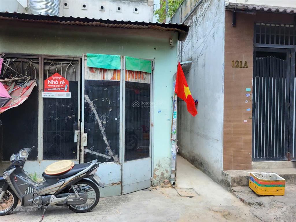 Phòng trọ 15m2 có gác lửng ngay chợ tân hương, quận tân phú  vị trí trung tâm, khu dân cư an ninh