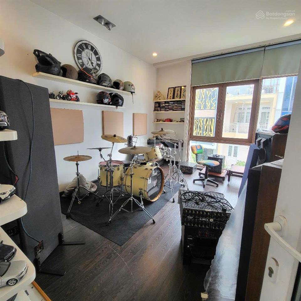 Biệt thự hẻm 793 trần xuân soạn p. tân hưng q.7, dt 7.4x27m, 173m2, 2l, giá chính chủ 26ty