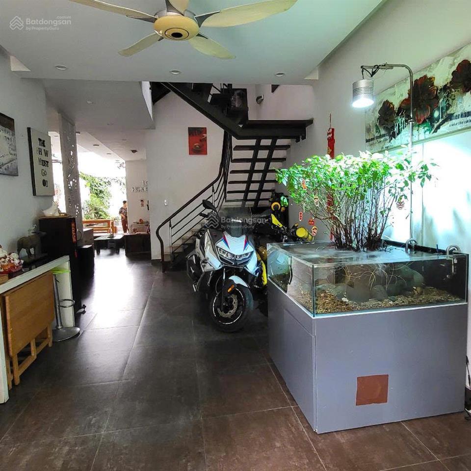 Biệt thự hẻm 793 trần xuân soạn p. tân hưng q.7, dt 7.4x27m, 173m2, 2l, giá chính chủ 26ty