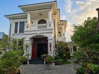 Biệt thự cao cấp, xã long điền, tp. hcm, dt 14,6m x 27,5m, 455m2, 1 lầu, 12 tỷ