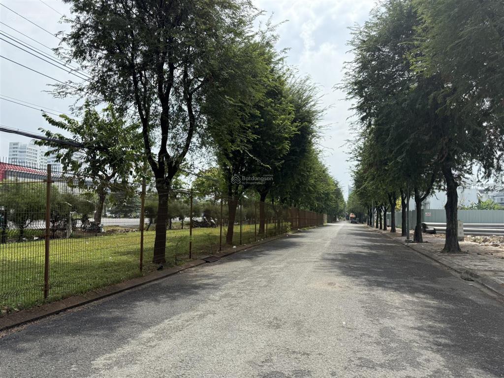 Đất lô góc đường số 2  7, kdc sadeco ven sông tân phong, dt 7x20m, 22 tỷ tlcc