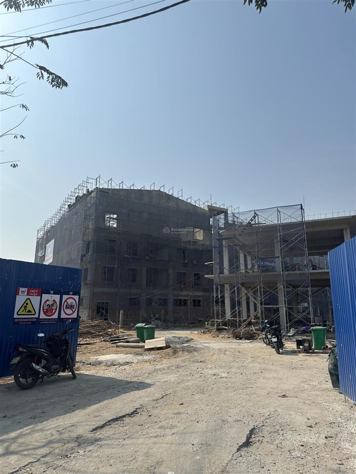 Hàng hiếm ven sông đảo kim quy bt song lập 250m2 đang xây giá tốt 18.5 tỷ