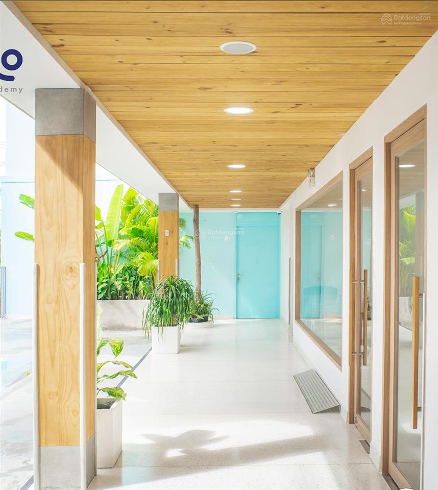 Bán tòa nhà 22a24 thoại ngọc hầu, dt 1.120,5m, 1 trệt 2 lầu, đang cho thuê 230tr