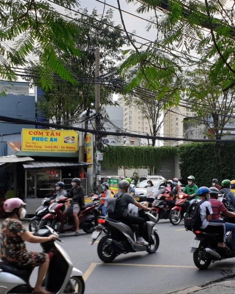 Bán tòa nhà 22a24 thoại ngọc hầu, dt 1.120,5m, 1 trệt 2 lầu, đang cho thuê 230tr