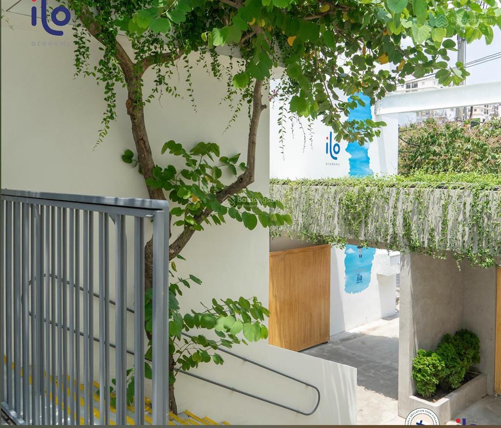 Bán tòa nhà 22a24 thoại ngọc hầu, dt 1.120,5m, 1 trệt 2 lầu, đang cho thuê 230tr