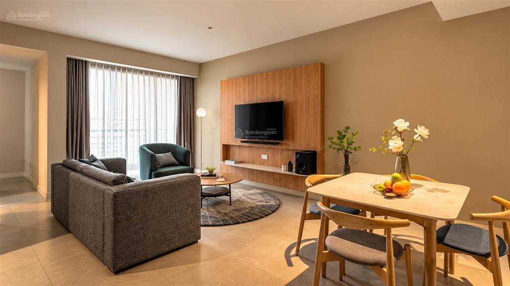 Kẹt tiền bán gấp căn hộ 3pn 90m2 view hồ bơi giá 4,9 tỷ