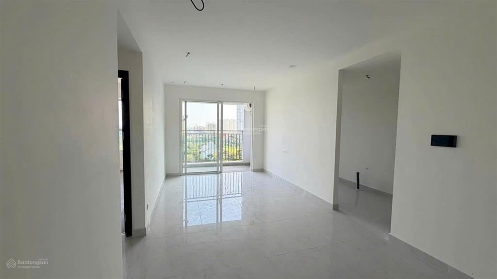 Bán căn hộ 3pn 90m2, chưa nhận nhà, mới 100% hỗ trợ vay 70%