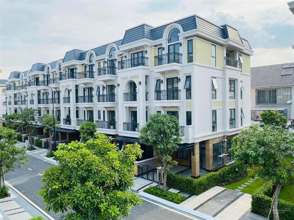 Bán nhà phố mặt tiền 18m, dãy h09 giá chỉ 20,1 tỷ thương lượng, sổ hồng sang tay