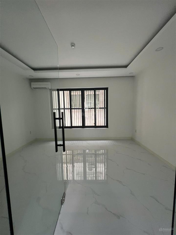 Cho thuê nhà nguyên căn kdc him lam p tân hưng dt5x20m2 giá 80tr/tháng có thang máy  0911 775 ***