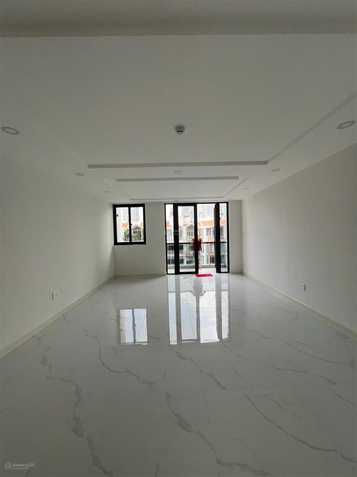 Cho thuê nhà nguyên căn kdc him lam p tân hưng dt5x20m2 giá 80tr/tháng có thang máy  0911 775 ***