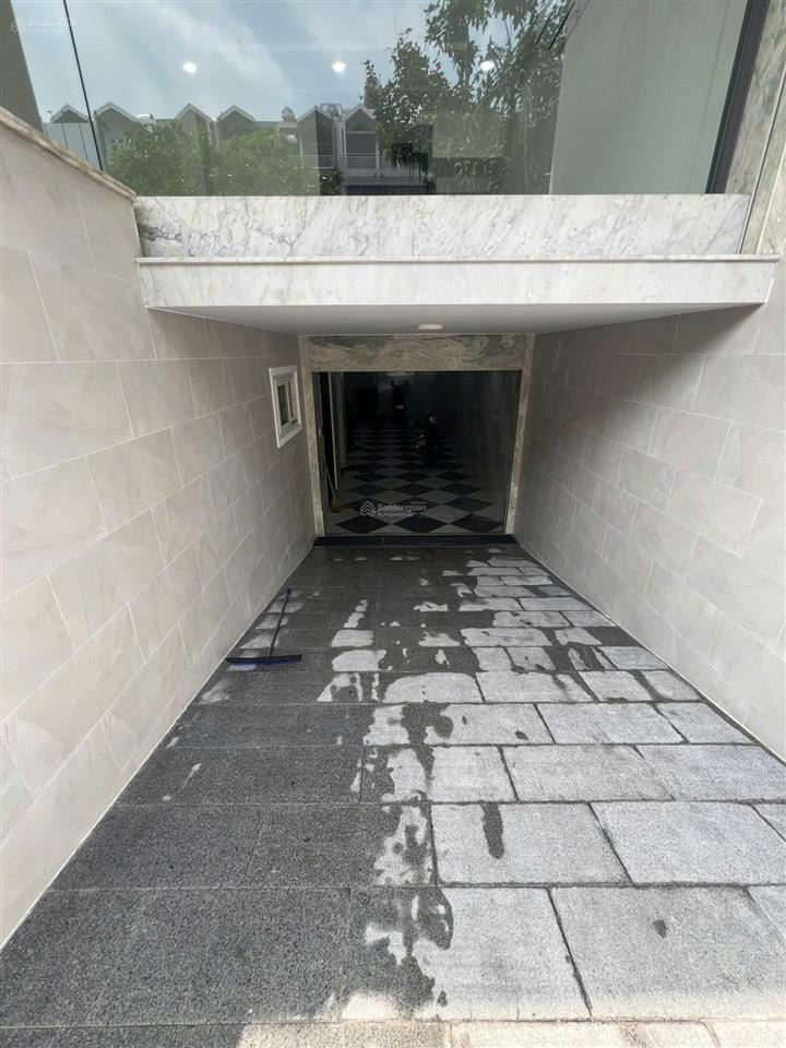 Cho thuê nhà nguyên căn kdc him lam p tân hưng dt5x20m2 giá 80tr/tháng có thang máy  0911 775 ***