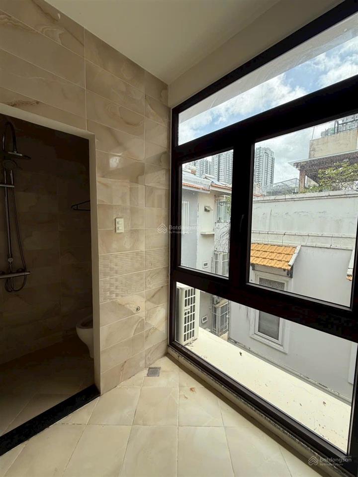 Bán căn nhà phố kdc him lam p tân hưng tp hcm dt5x20m giá bán 28.5 tỷ  0911 775 *** em thức