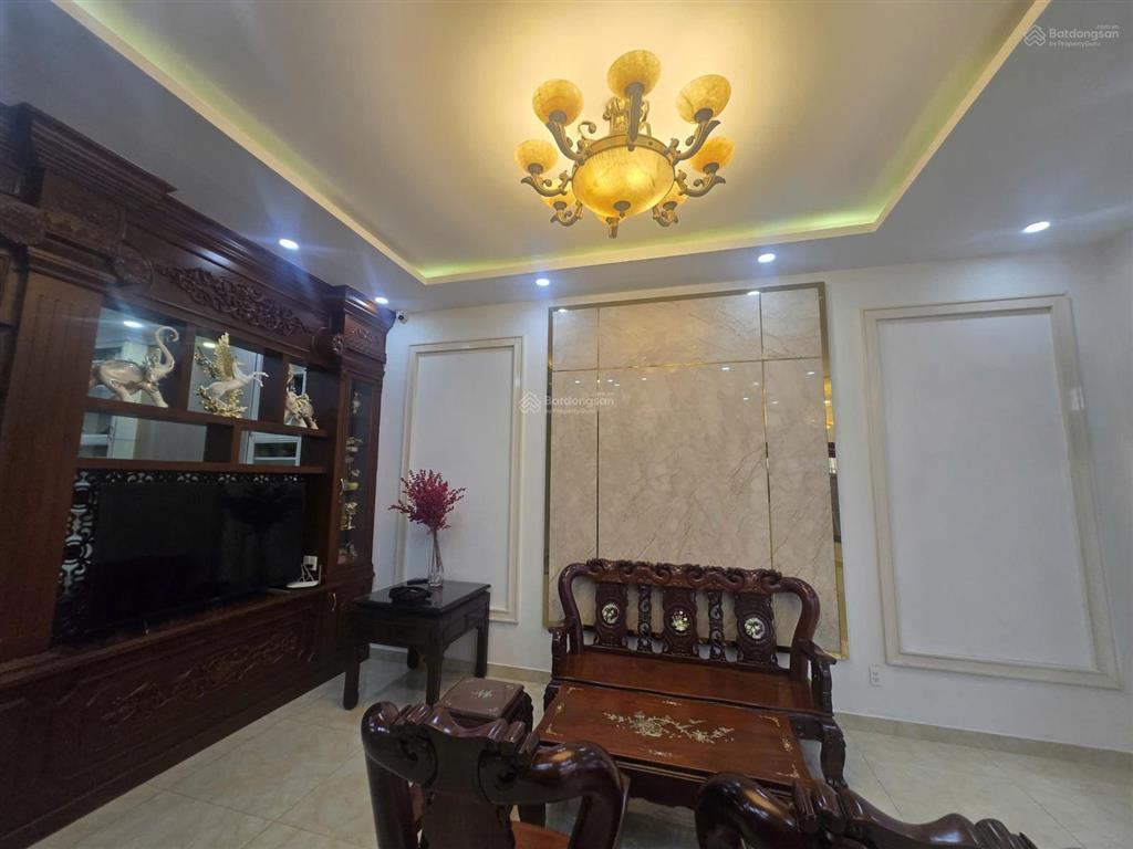 Bán căn bt kdc him lam p tân hưng dt10x20m full nội thất giá 62 tỷ có thang máy  0911 775 ***