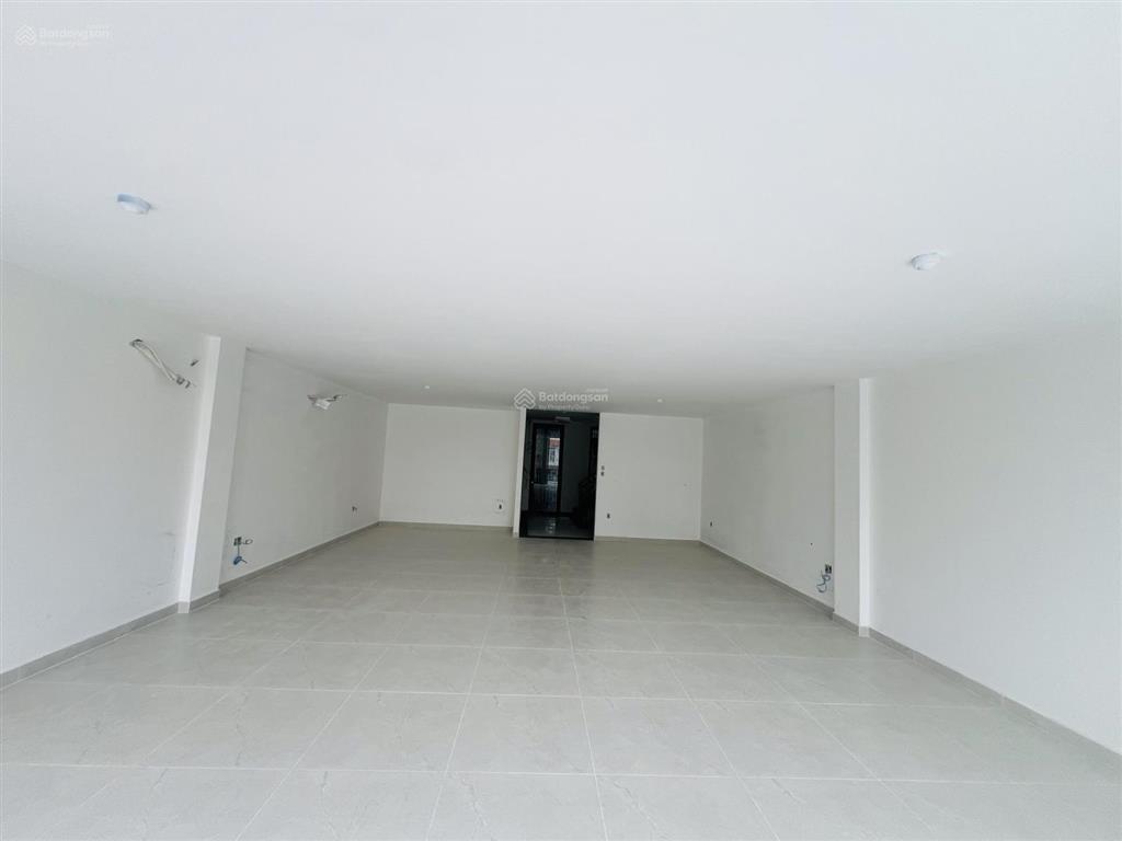 Cho thuê nhà mt ht kdc him lam dt 7,5x20m giá 120tr/tháng vị trí kinh doanh  0911 775 ***