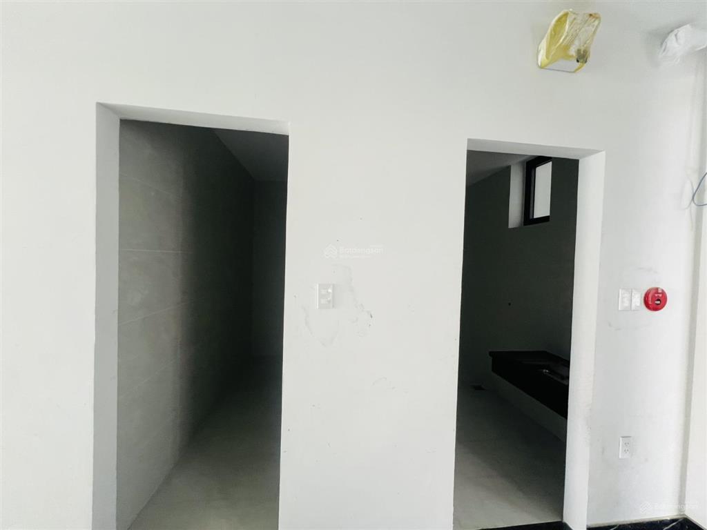 Cho thuê nhà mt ht kdc him lam dt 7,5x20m giá 120tr/tháng vị trí kinh doanh  0911 775 ***
