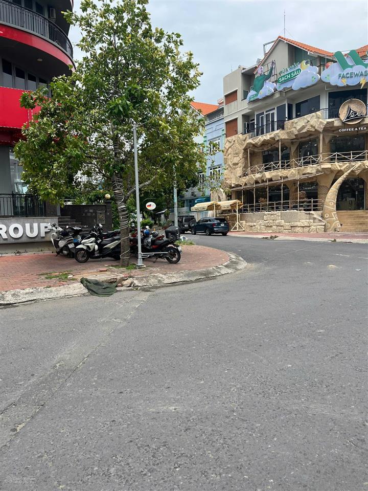 Cho thuê nhà nguyên căn kdc him lam p tân hưng dt 7,5x20m căn góc 2 mt  0911 775 ***