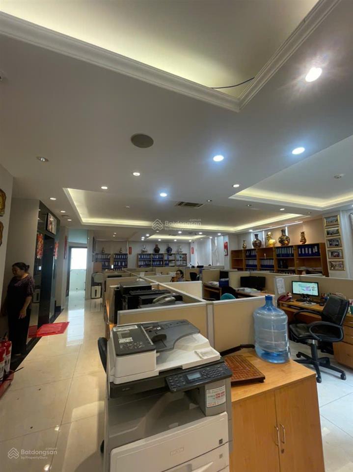 Cho thuê căn góc 2 mt đường htm kdc him lam dt 377m2 giá thuê 150tr/th  0911 775 ***