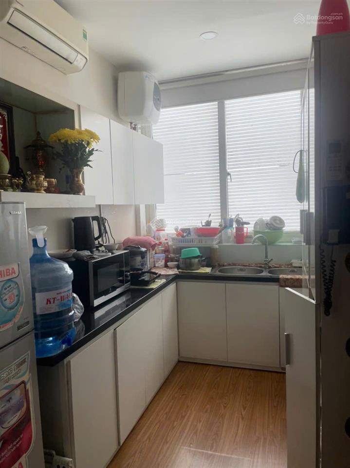 Cho thuê căn góc 2 mt đường htm kdc him lam dt 377m2 giá thuê 150tr/th  0911 775 ***