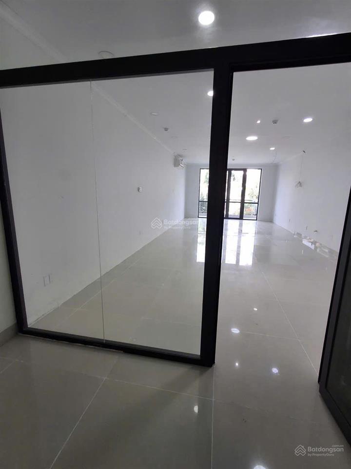 Cho thuê nguyên căn đường hoàng trọng mậu dt 5x20m giá thuê 75tr/tháng  0911 775 ***