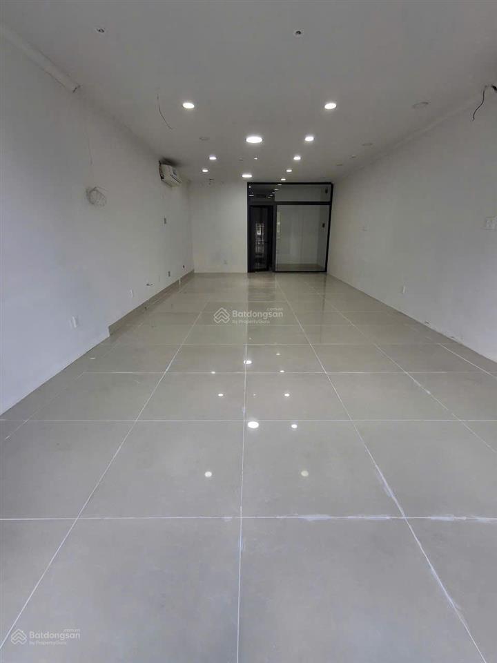 Cho thuê nguyên căn đường hoàng trọng mậu dt 5x20m giá thuê 75tr/tháng  0911 775 ***