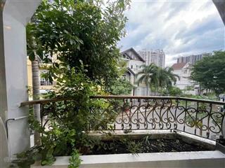 Bán biệt thự góc công viên, giá 45 tỷ, 5pn, 5wc,  e trang. 0919 243 ***